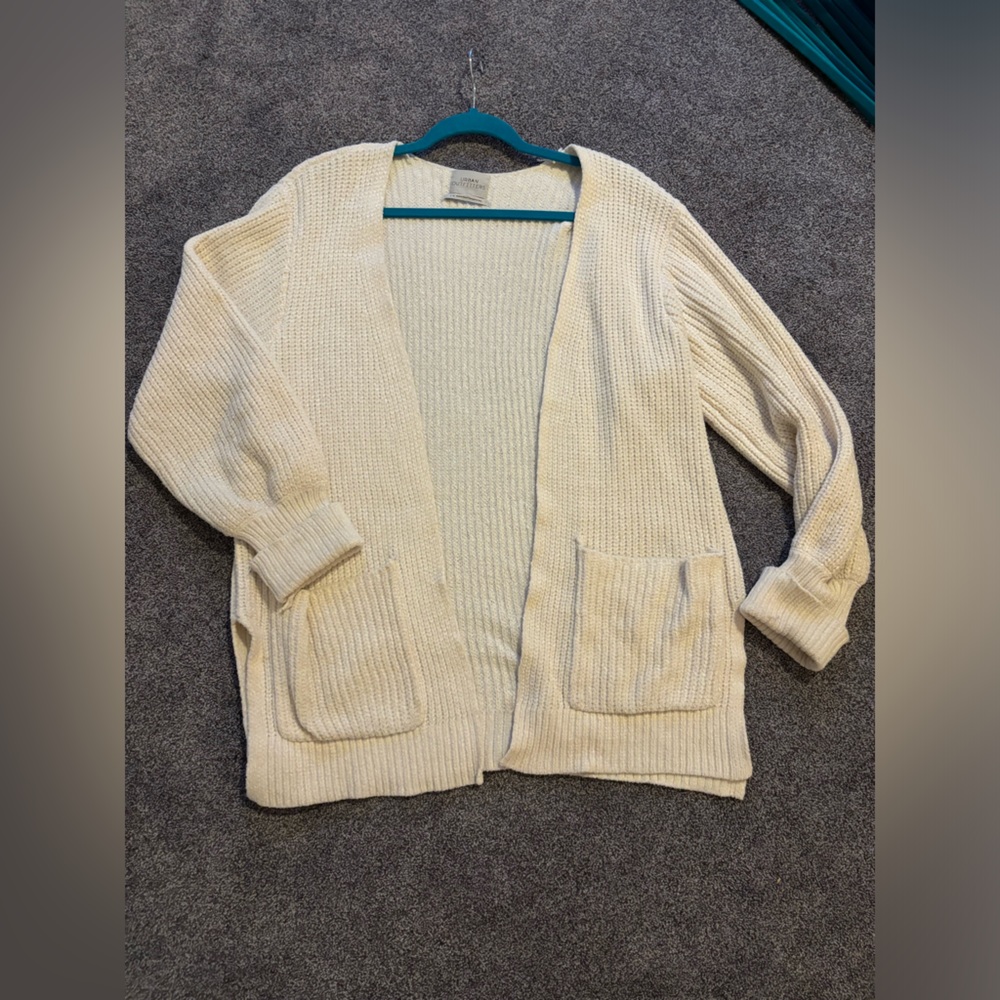 Urban Outfitters size Large cream cardigan!